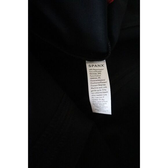 SPANX 20381R Women's Sz XS Classic Black The Perfect Fit & Flare Dress - Picture 3 of 13
